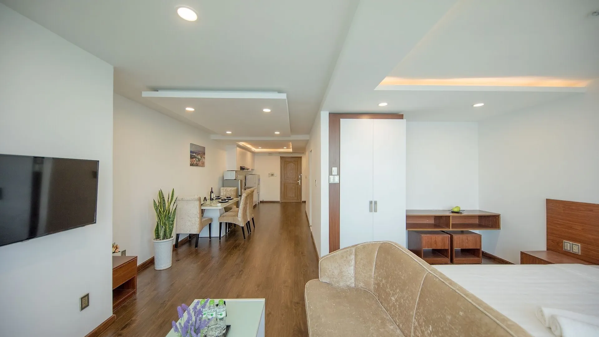 Phantasia Apartments 나트랑