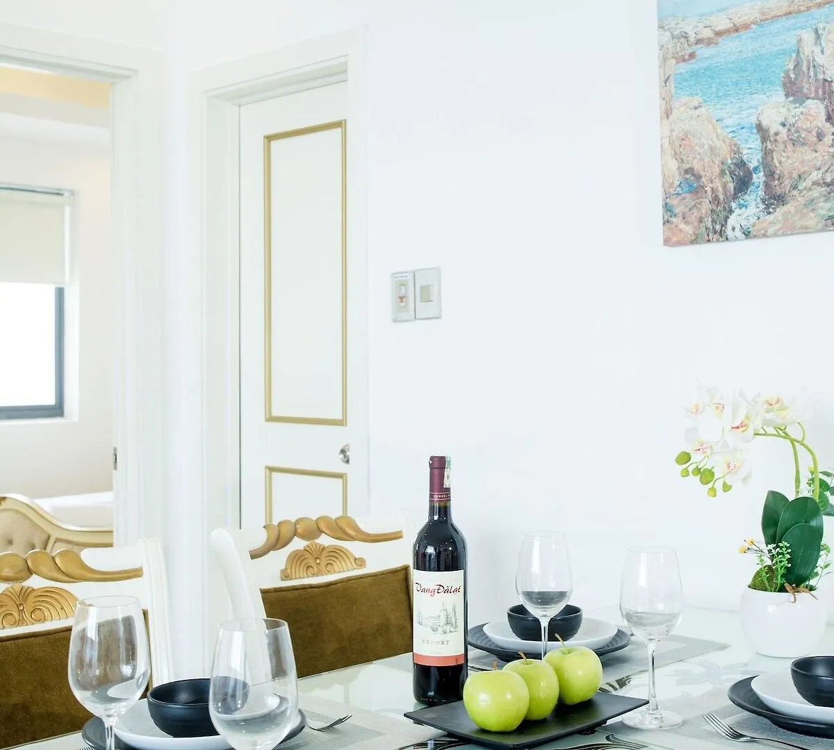 Phantasia Apartments 나트랑