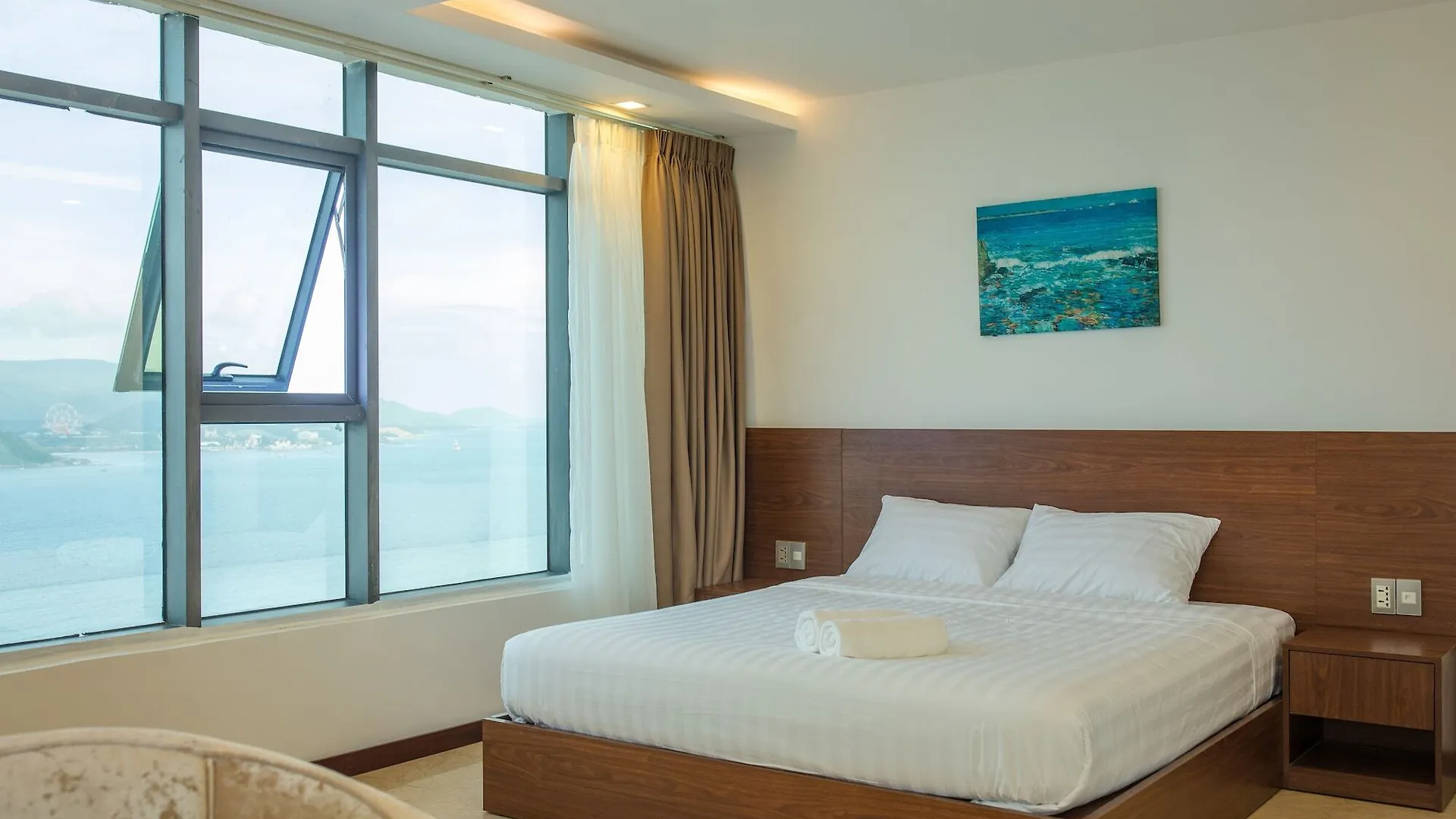 Phantasia Apartments 나트랑