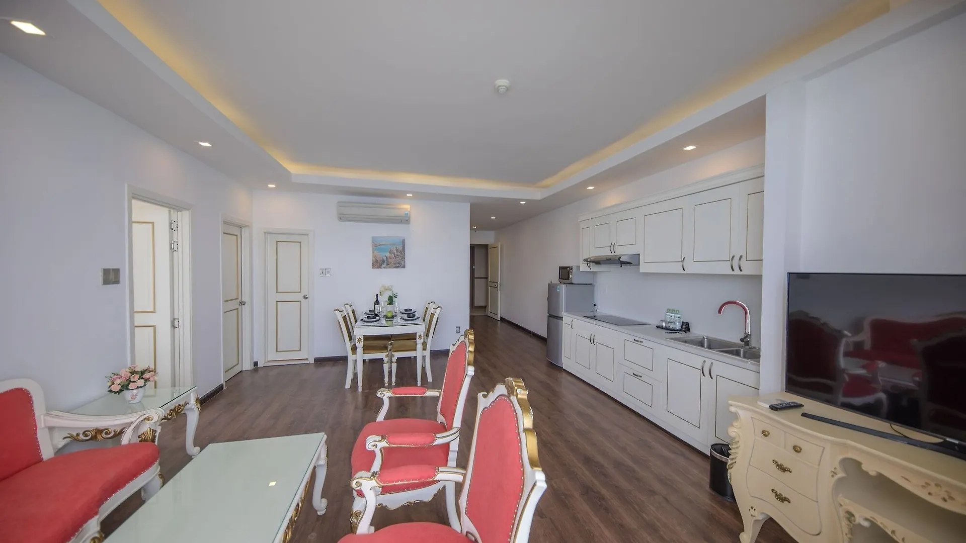 Phantasia Apartments 나트랑