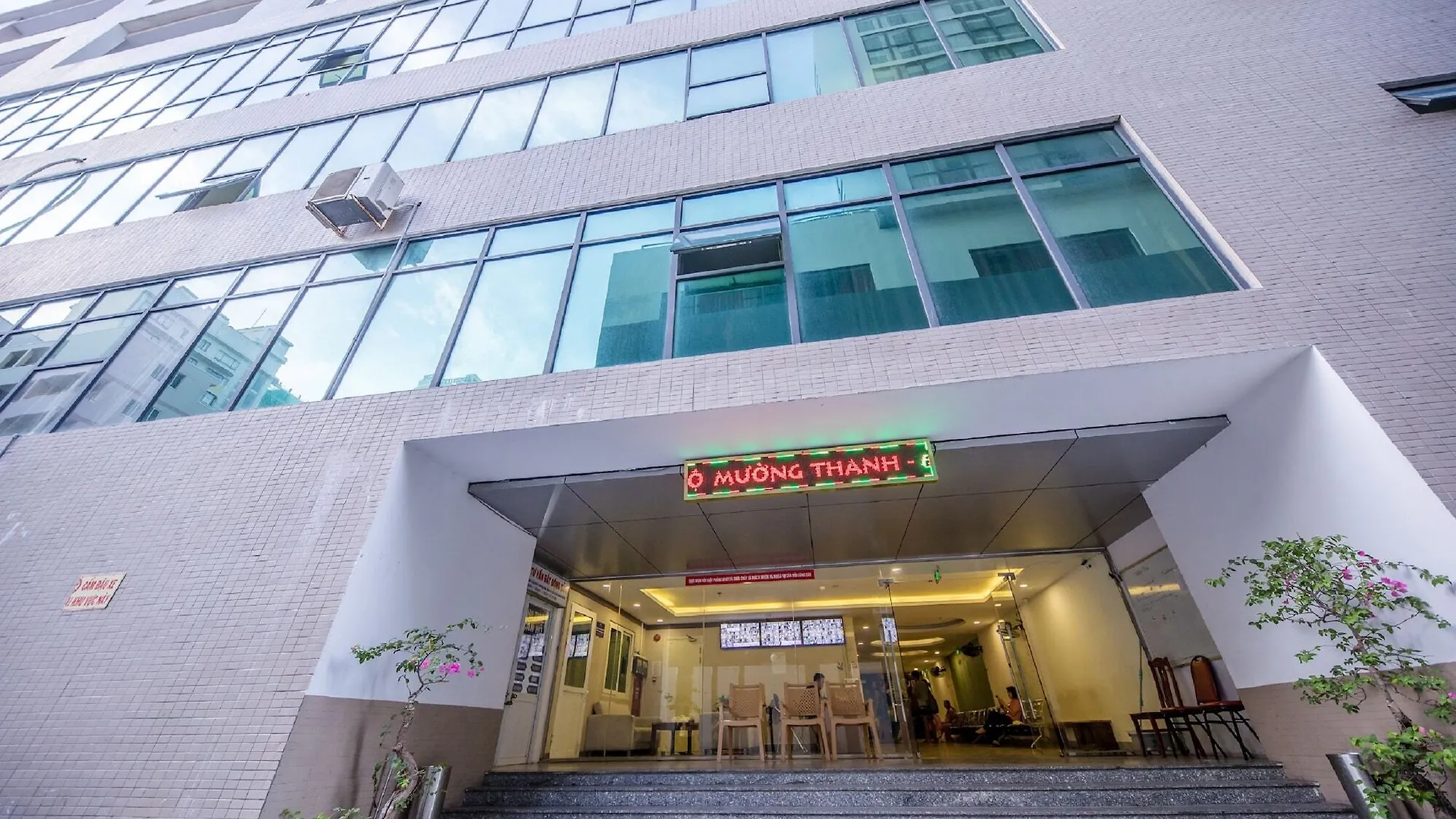 Phantasia Apartments 나트랑