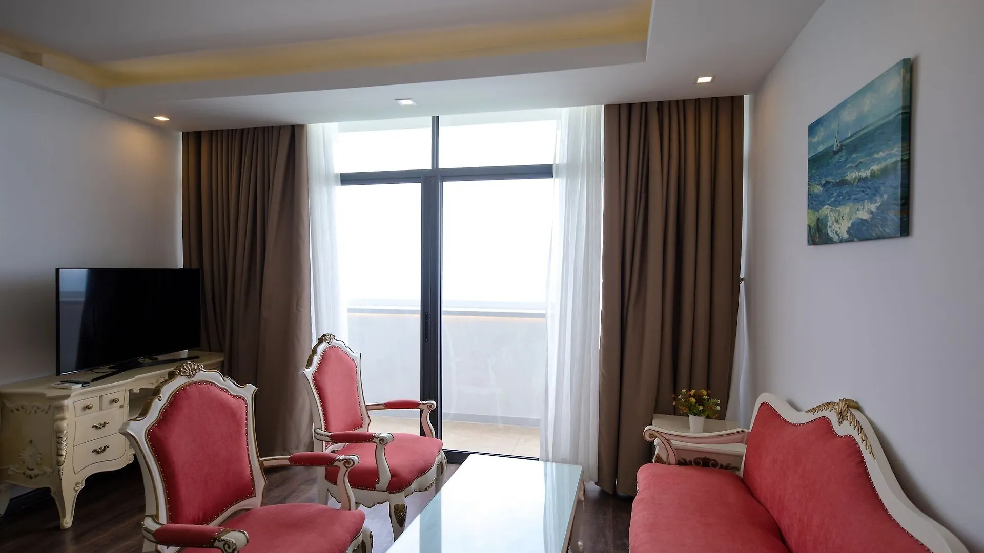 Phantasia Apartments 나트랑