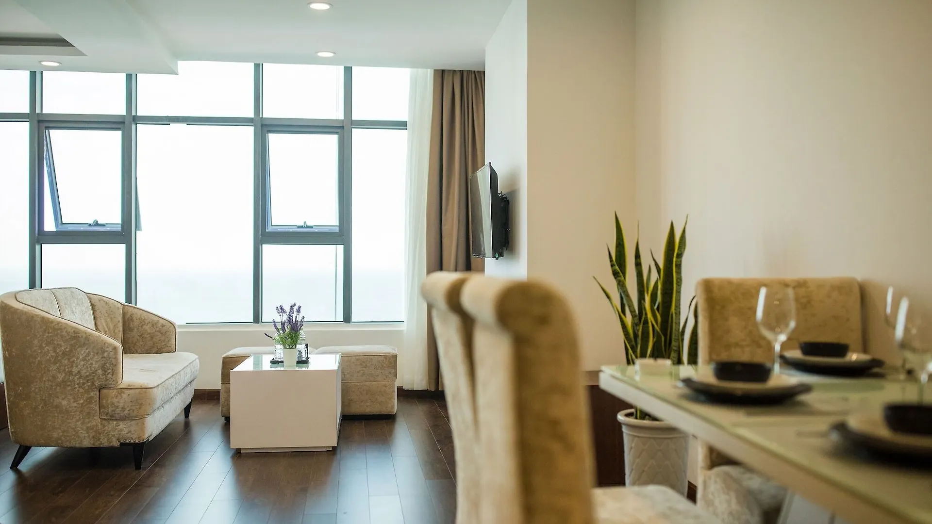 Phantasia Apartments 나트랑